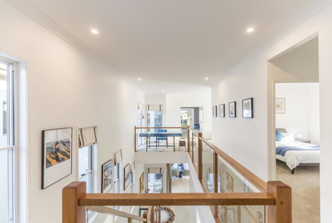 HomePlus -Fabulous Waterfront Dream Holiday House - Accommodation Gold Coast 2
