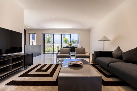 Homeplus-Escape To Modern Home In Hope Island - Accommodation Gold Coast 0