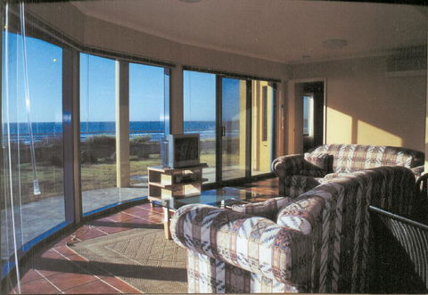 Horizons Beachfront Apartment - Gold Coast 4U 0