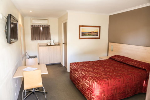 Hotel Canobolas Motel And Units - Accommodation Gold Coast 1