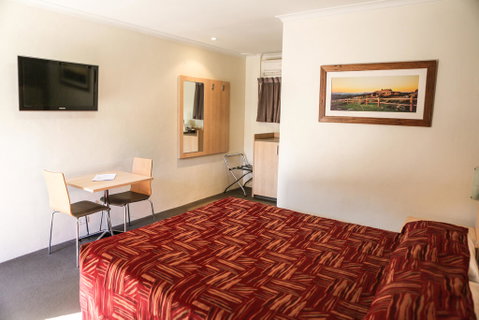 Hotel Canobolas Motel And Units - Accommodation Gold Coast 3
