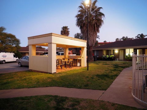 Jacaranda Holiday Units - Accommodation Gold Coast 2