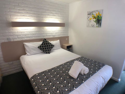 Jacaranda Place Motor Inn - Accommodation Gold Coast 2