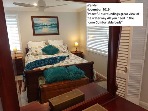 Januce - Delightful River Front House In Urunga - Gold Coast 4U 3