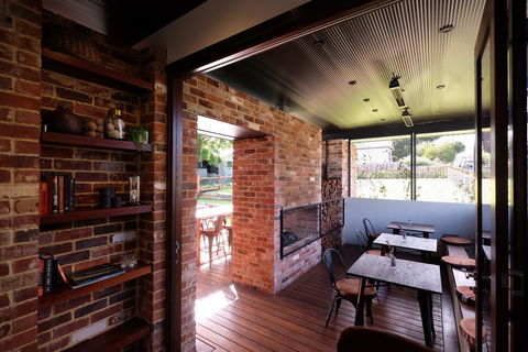 Jaspers Cabins - Accommodation Gold Coast 2