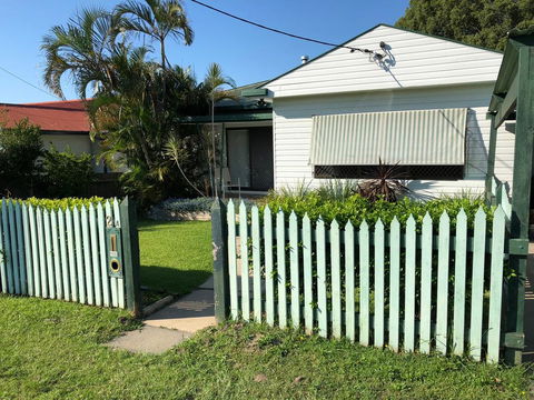 Jean Street Home Away From Home - Accommodation Gold Coast 0