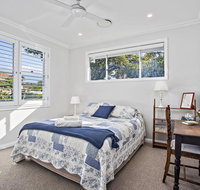 Jetty Splendour Guest Bedroom with Bathroom en-suite B'nB - Accommodation Gold Coast