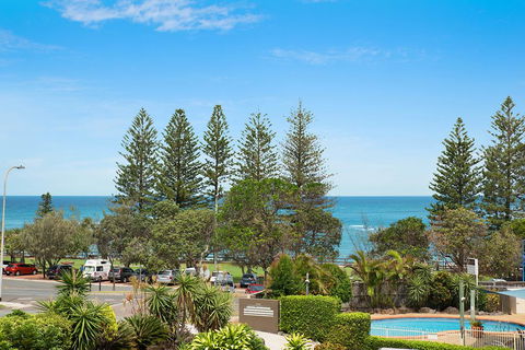Joanne Apartments - Accommodation Gold Coast 2