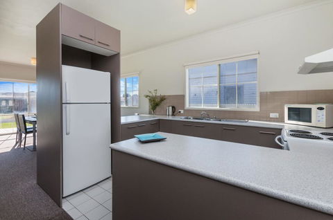 Julieanne - South Beach Home Made For Families - Gold Coast 4U 3