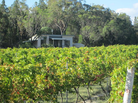 Just Red Wines Cabins - Accommodation Gold Coast 0