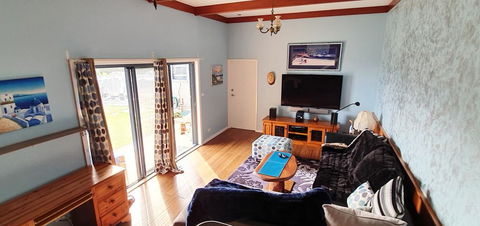 JUST-4-YOU! Amazing Sea Views, WIFI, Fullly Air-conditioned, King Bed - Accommodation Gold Coast 0