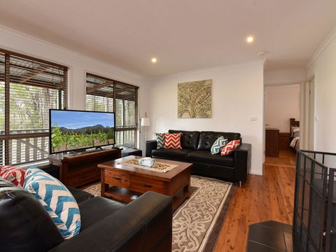 Kangaroo Cottage - Cute Accom In Bushland Setting - Accommodation Gold Coast 3