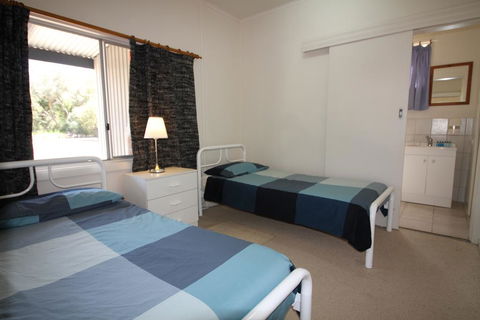 Kangaroo Island Coastal Villas - Gold Coast 4U 1