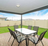 Kangaroo Retreat - Gold Coast 4U