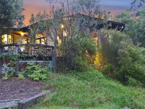 Kanimbla View Clifftop Retreat - Accommodation Gold Coast 0