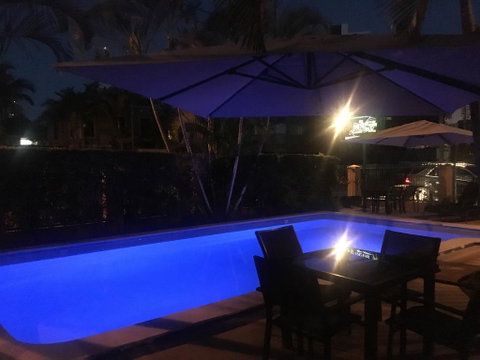 Karana Palms Self Contained Apartments - Accommodation Gold Coast 3
