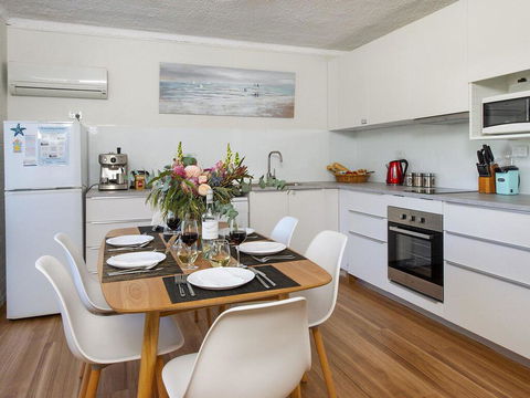 Kendalls Beach HideAway - 3 Nights For Price Of 2 During Winter Months - Gold Coast 4U 3