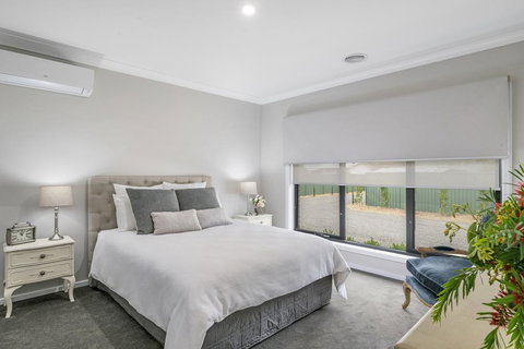 Kennedy House Euroa - Accommodation Gold Coast 0