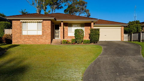 Kentia Drive 28 - Accommodation Gold Coast 0