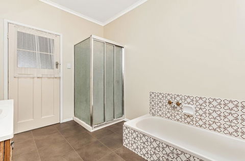 Kepal House - Budget Friendly Family Home - Gold Coast 4U 1