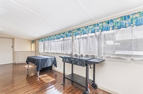 Kepal House - Budget Friendly Family Home - Gold Coast 4U 3