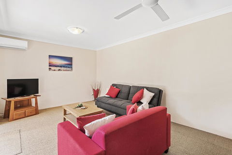 Kiah Unit 18 53 Victoria Parade - 1 Gold Coast 1