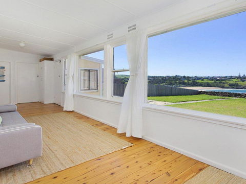 Kiama Beach Cottage At Easts Beach - Gold Coast 4U 2