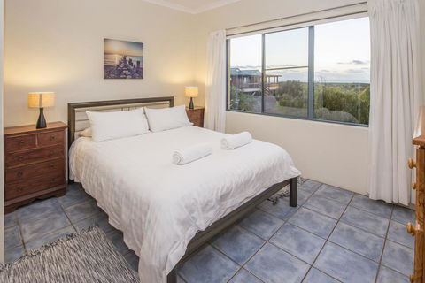 Kilifi Beach House - Gold Coast 4U 3