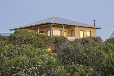 Kilifi Beach House - Gold Coast 4U 0