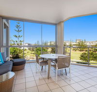KINGSCLIFF COAST CULTURE 1208 - Gold Coast 4U
