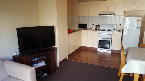 Kirwan 7 - Accommodation Gold Coast 0