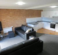 Kirwan Gardens 4 - Accommodation Gold Coast