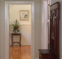 Kookaburra Cottage - Gold Coast 4U