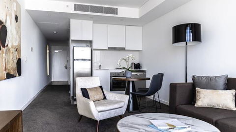 KOZYGURU Chatswood Luxury Studio NCH088 - Accommodation Gold Coast 2