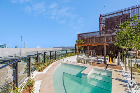 KOZYGURU FORTITUDE VALLEY HOLIDAY STYLE 2 BED APT FREE PARKING QFV211-1601 - Accommodation Gold Coast 2