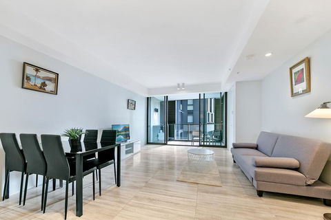 KOZYGURU HAYMARKET SYDNEY CITY VIEW 2 BED STUNNING APT NHA178-1206 - Gold Coast 4U 3