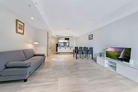 KOZYGURU HAYMARKET SYDNEY CITY VIEW 2 BED STUNNING APT NHA178-1206 - Gold Coast 4U 0
