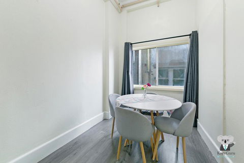 KOZYGURU Kings Cross SKY GARDEN Studio CBD - Accommodation Gold Coast 3