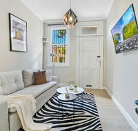 KOZYGURU SYDNEY CBD DARLINGHURST SPLIT LEVEL 2 BEDROOM TOWNHOUSE NDA023 - Gold Coast 4U