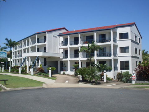 L'Amor Holiday Apartments - Accommodation Gold Coast 0