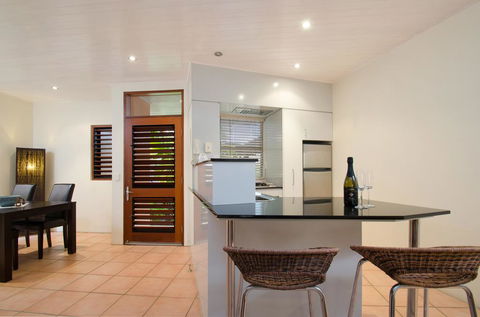 L'Auberge @ Noosa - Gold Coast 4U 2