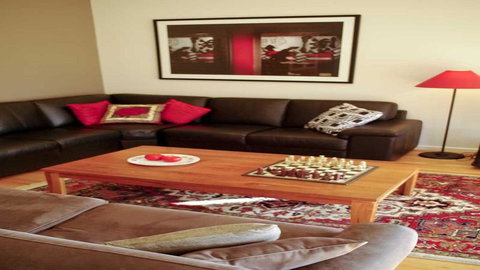 La Collina - 1 Gold Coast 3