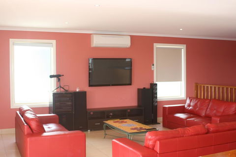 La Vista - Accommodation Gold Coast 3