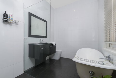 Lady Meredith In Elwood - Accommodation Gold Coast 3