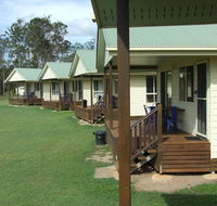 Lake Barra Cottages - Gold Coast 4U