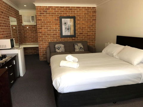 Lake Macquarie Motor Inn - Gold Coast 4U 1