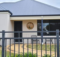 Lakeview Getaway - Gold Coast 4U
