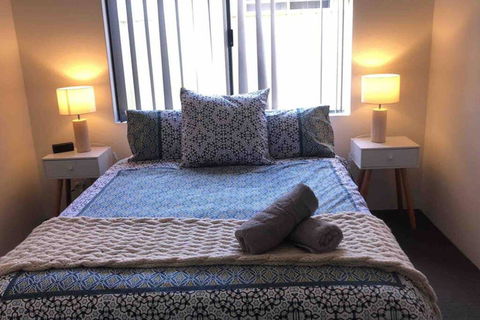 Lakeview Getaway - Accommodation Gold Coast 2