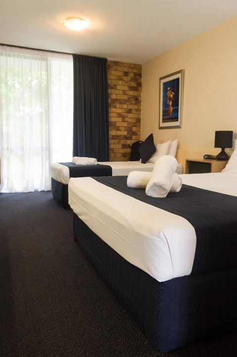 Lancaster Court Motel - Accommodation Gold Coast 3