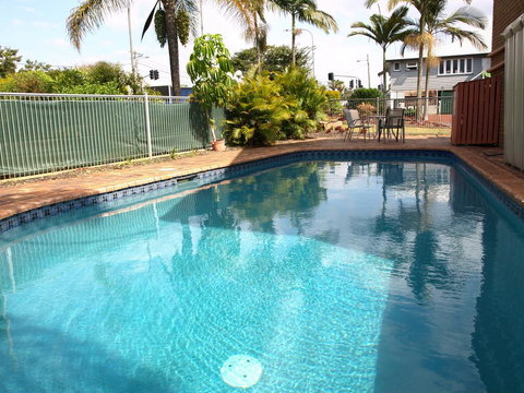Lancaster Court Motel - Accommodation Gold Coast 2